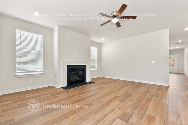 Building Photo - 1233 Leavell Ln