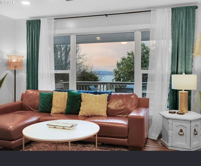 Foto del edificio - 762-764 Erie Ave