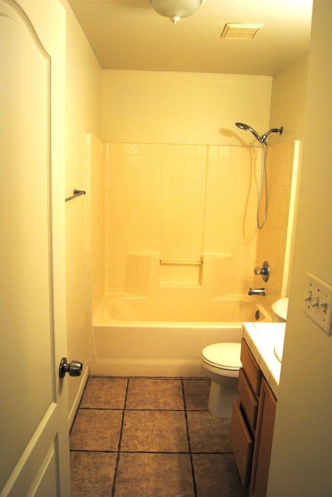 Foto del edificio - 328 Sherman Peak Dr