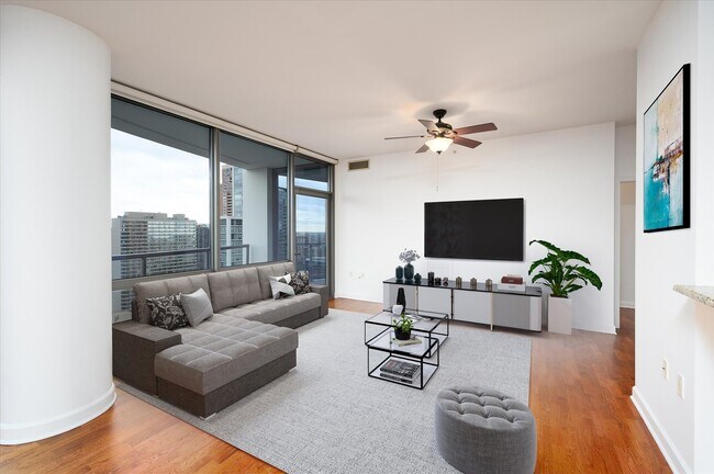 Foto del edificio - 1235 S Prairie Ave