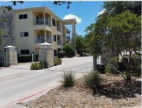 Building Photo - 2320 Gracy Farms Ln