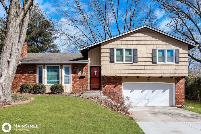 Foto principal - 9311 HAYES DR, OVERLAND PARK, KS 66212