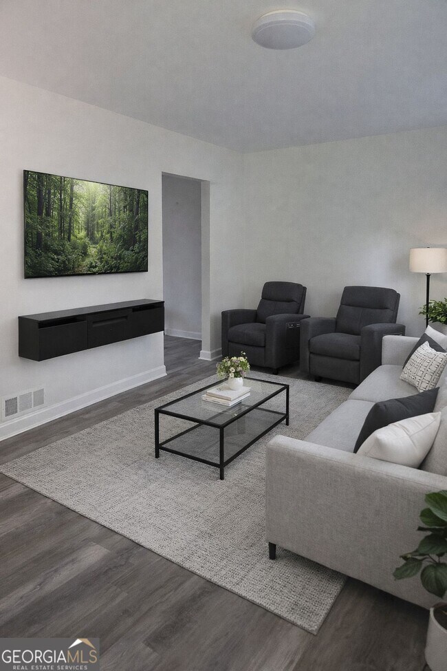 Foto del edificio - 2395 Fairway Cir SW