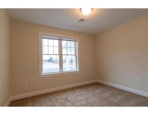 Building Photo - 80 N Meadows Rd