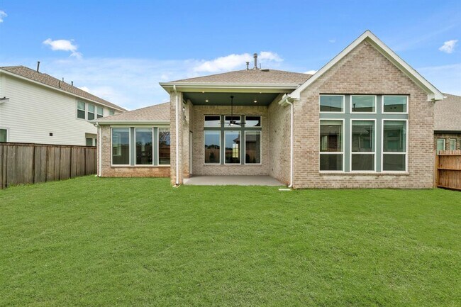 Building Photo - 32707 Fly Fish Wy