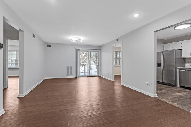 Foto del edificio - 56 Maple Ln