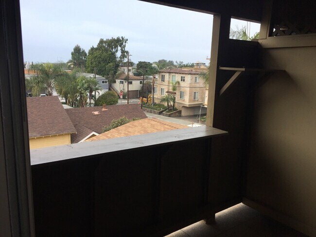 Foto del edificio - 636 1st Pl