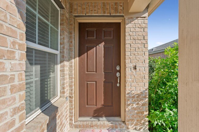 Foto del edificio - 107 Martin Creek Ln
