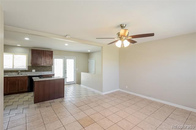 Foto del edificio - 2644 E 97th Ave