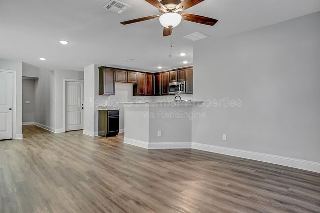 Foto del edificio - 2735 W Washington St