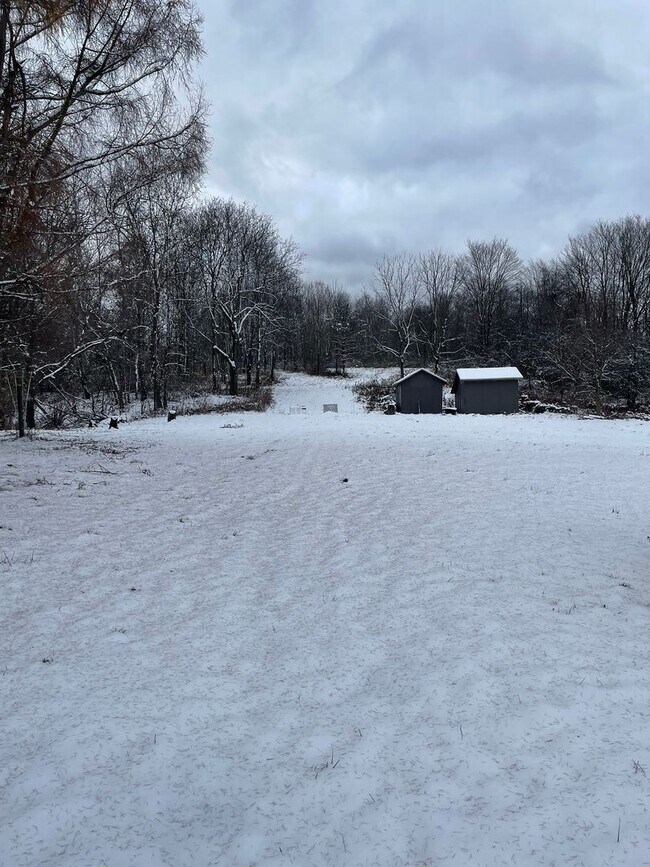 Foto del edificio - 3 br, 1 bath House - 11521 Comer Rd