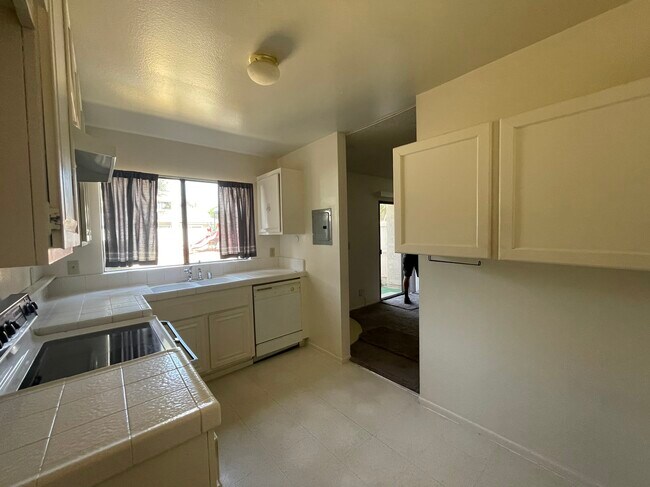 Building Photo - 3431 Highwood Ct