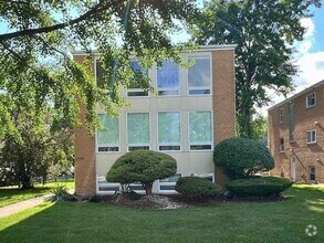 Building Photo - 3014 Harlem Ave