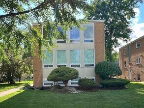 Building Photo - 3014 S Harlem Ave