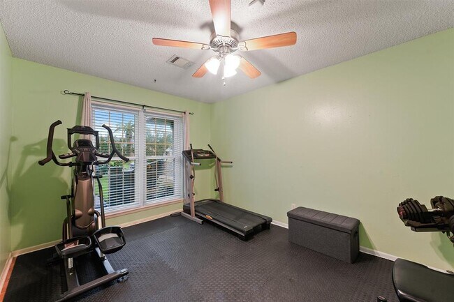 Foto del edificio - 14206 Duncannon Dr