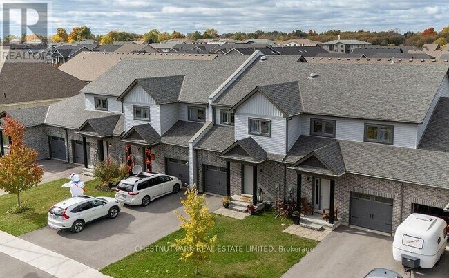 Building Photo - 43 Curtis St