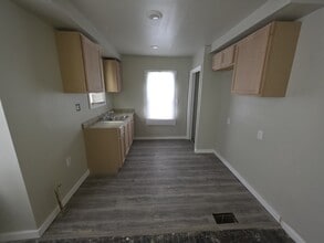 Building Photo - 9341 Auburn St