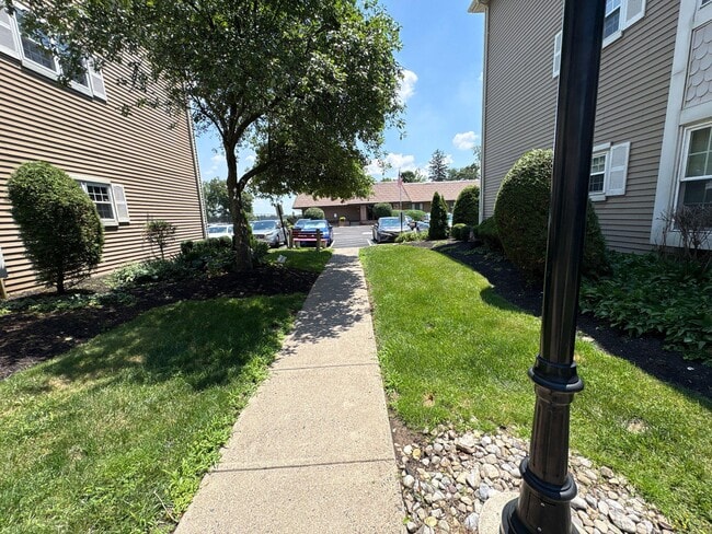 Building Photo - 72304 Delaire Landing Rd