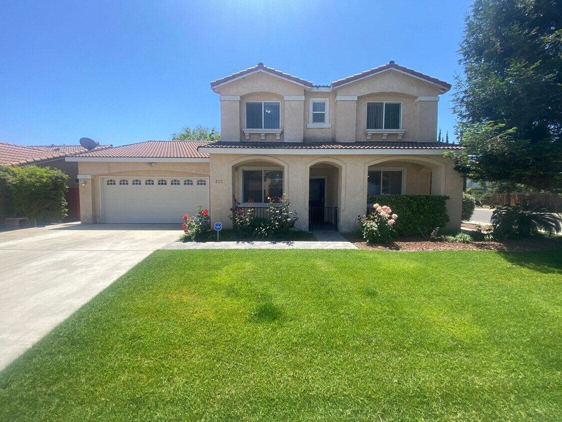 2237 W Wall Ct, Porterville, CA 93257 House Rental in Porterville, CA