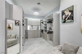 Building Photo - 1140 Brown Hill Ct