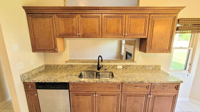 Foto del edificio - 4028 Inglewood Ct