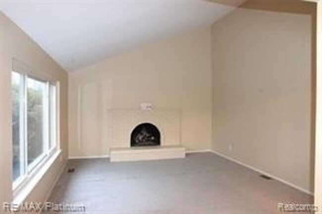 Building Photo - 5116 Prentis-