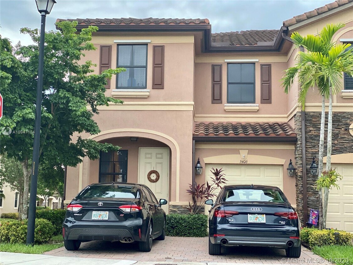 3406 W 90th St, Hialeah, FL 33018 Townhome Rentals in Hialeah FL