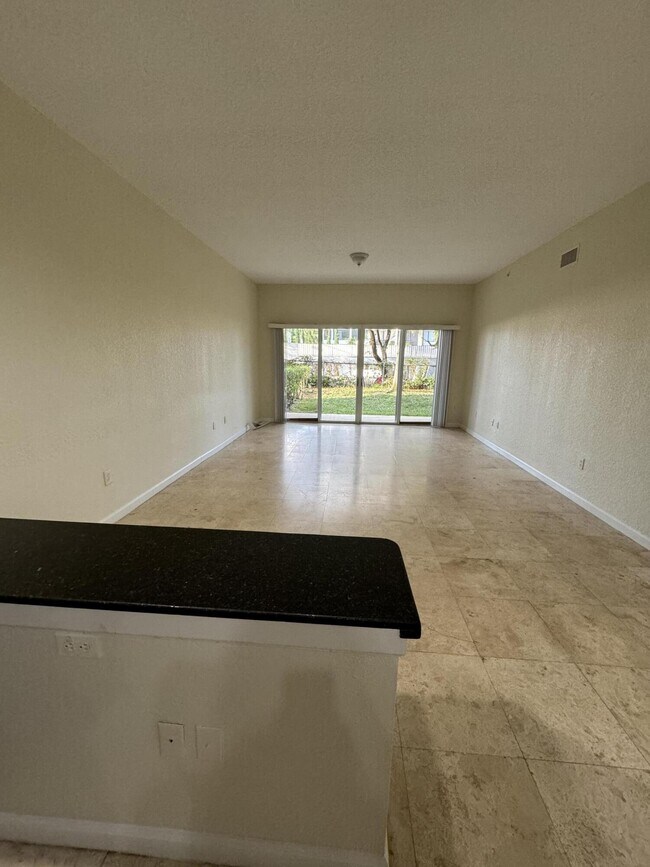 Building Photo - 1640 Presidential Way