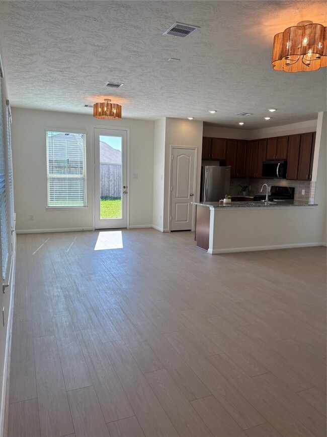 Building Photo - 817 Imperial Lp Building Photo - 817 Imperial Lp