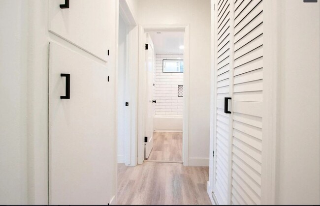 Foto del edificio - Stunning 1-bed unit with washer/dryer just completed!