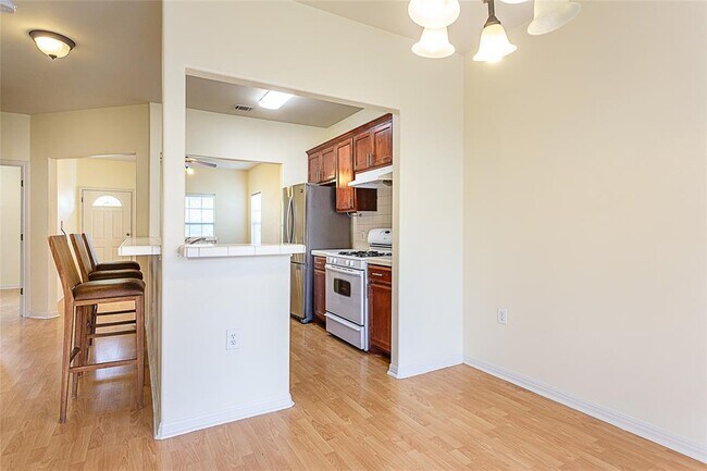 Building Photo - 1108 Juniper St