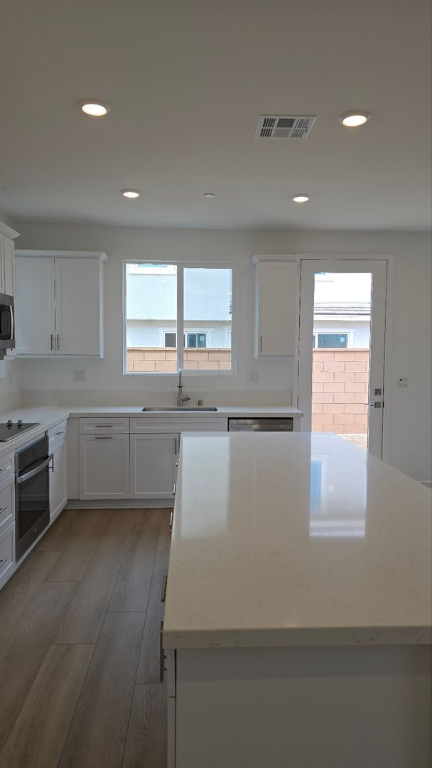 Building Photo - 2025 YEAR JUST NEW BUILT SINGLE HOUSE FOR ...