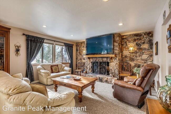 Building Photo - 4 br, 3 bath House - 614 Olympic Drive