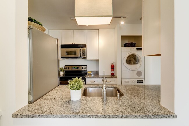 Foto del edificio - 1736 Willard St NW