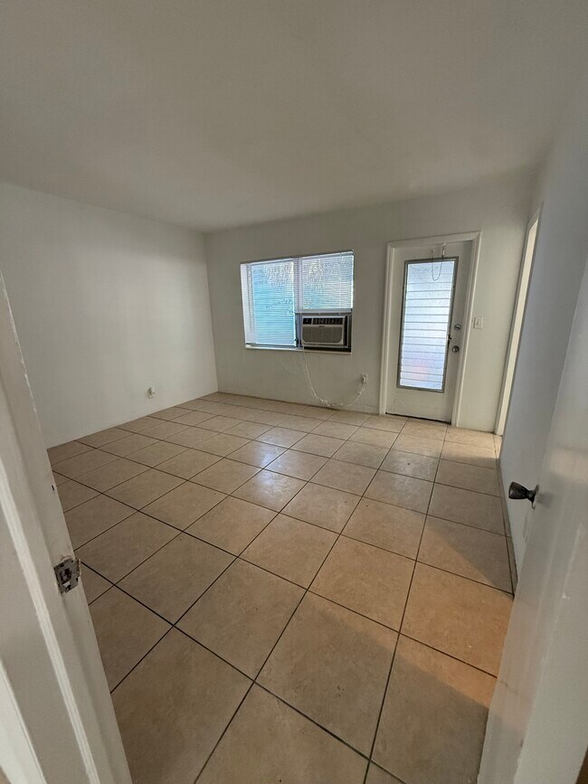 Foto del edificio - 1901 SE 1st Ave