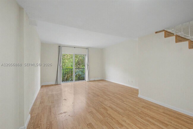 Building Photo - 6709 N Kendall Dr