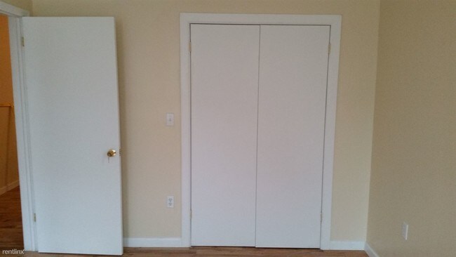 Foto del edificio - 252 Sherman Ave