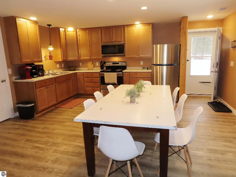 Foto principal - 734 E Cayuga St