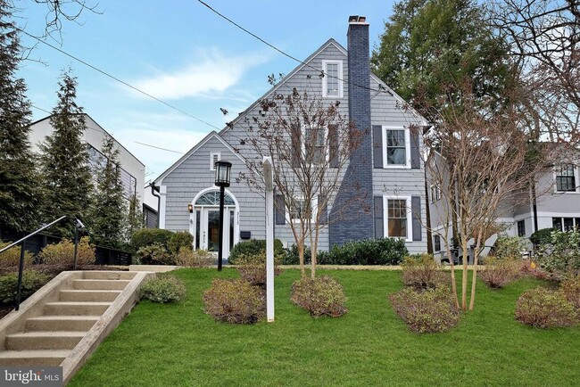 Foto del edificio - 3113 44th St NW