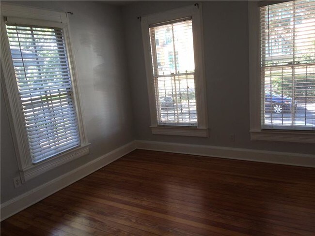 Foto del edificio - 315 E 37th St