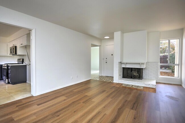 Foto del edificio - 7395 Freeman Pl