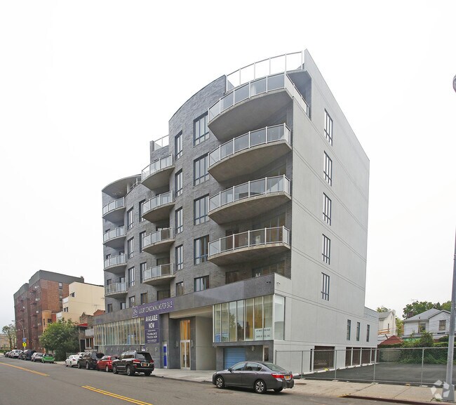 Foto del edificio - 37 W End Ave