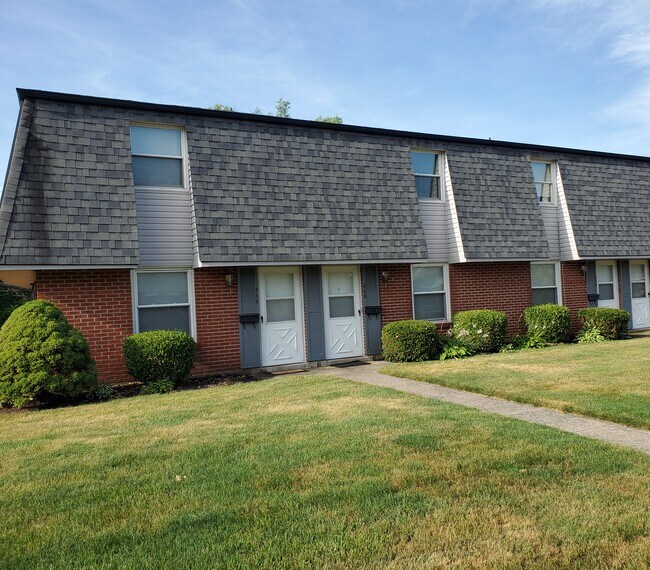 End unit - 466 Heather Street