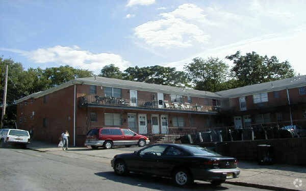 Building - 169-173 Sherman Ave