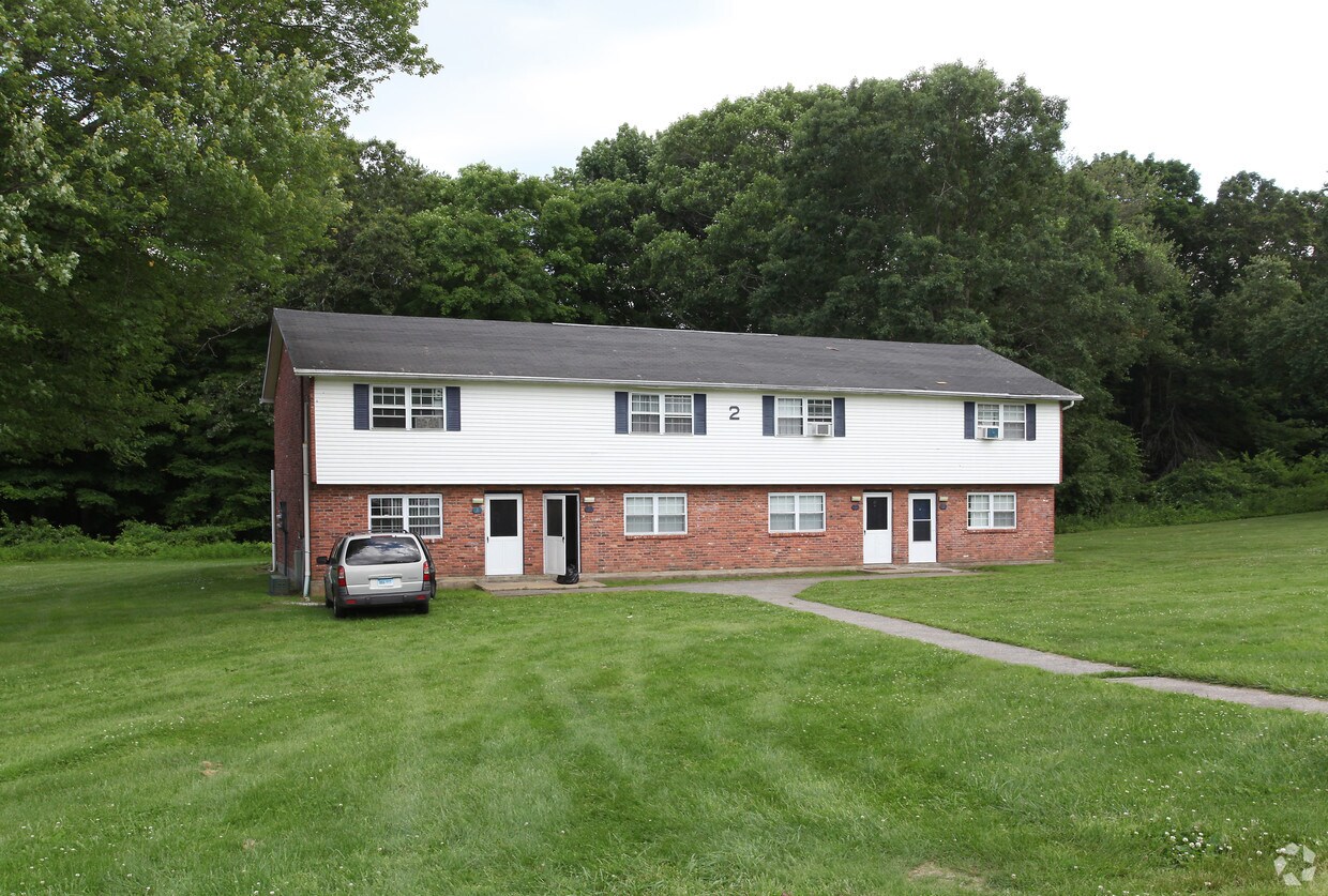 Carriage House Townhomes Apartments in Storrs Mansfield, CT