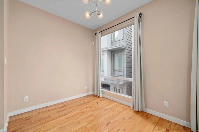 Foto del edificio - 5710 Winsome Ln