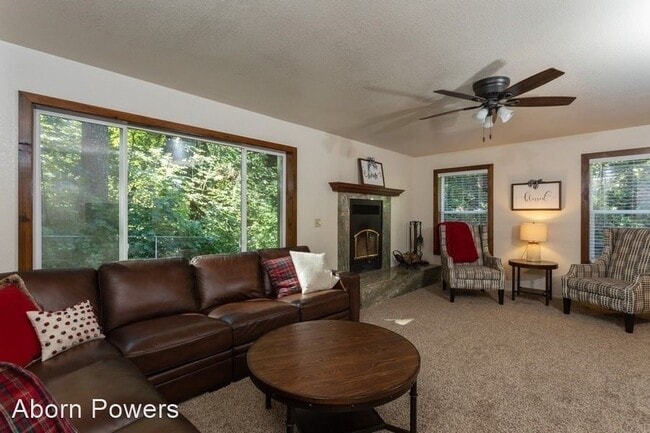 Building Photo - 3 br, 2 bath House - 6702 Topaz Dr.
