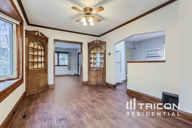 Building Photo - 2322 NE Stinson Pkwy