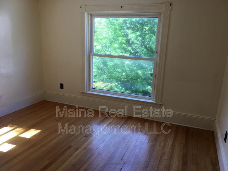 Primary Photo - 2325-25 Spring St