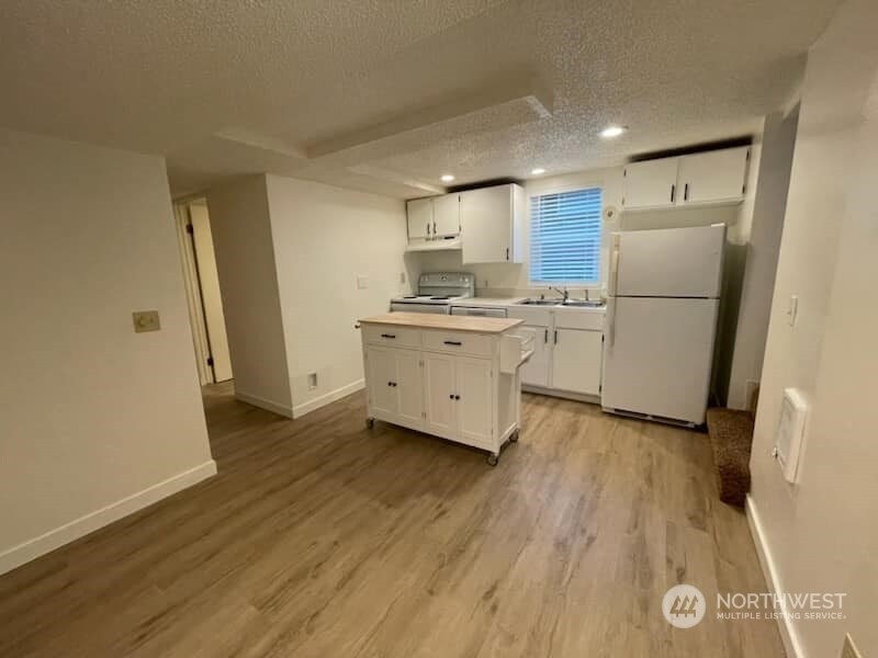 Foto principal - 14630 11th Ave SW